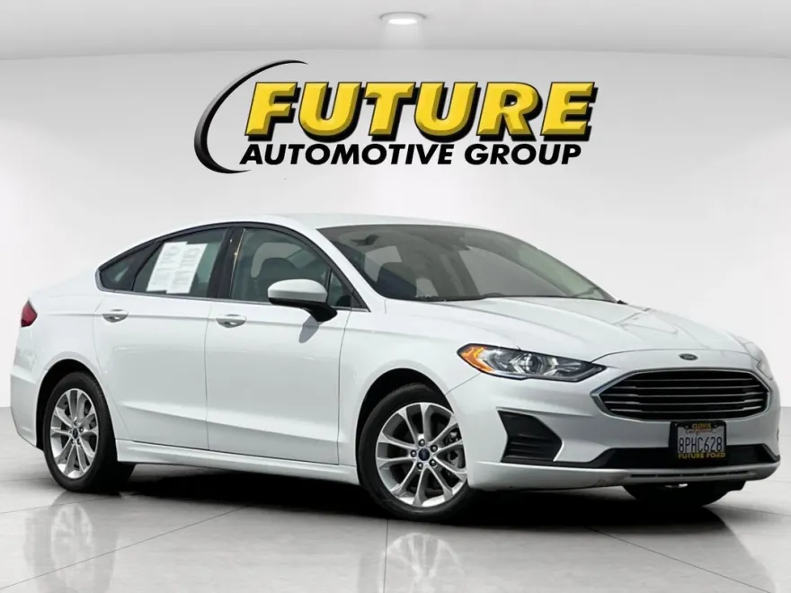 2020 Ford Fusion Hybrid SE photo 1