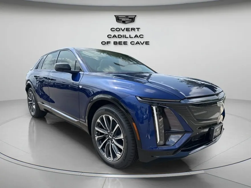 2025 Cadillac Lyriq Sport photo 1