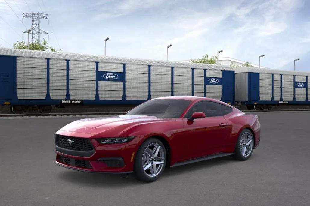 2025 Ford Mustang EcoBoost photo 1