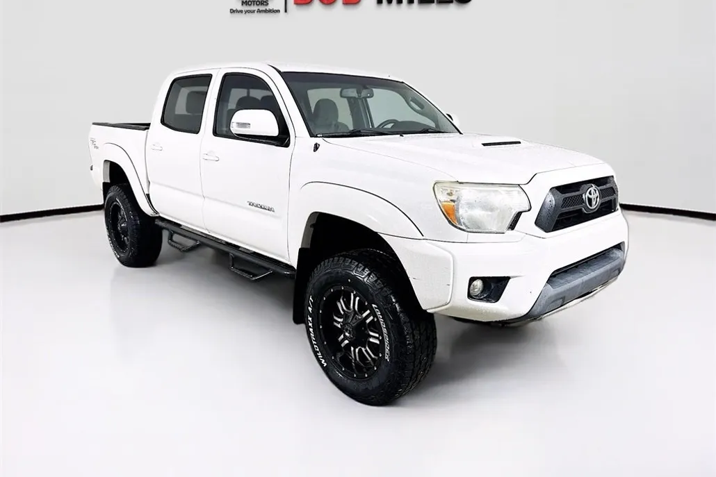 2013 Toyota Tacoma PreRunner V6 photo 1