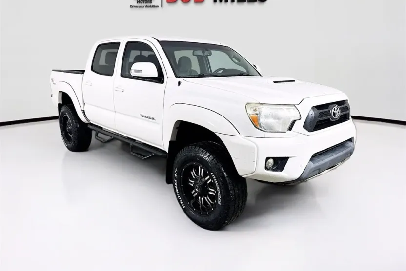 2013 Toyota Tacoma PreRunner V6 photo 1