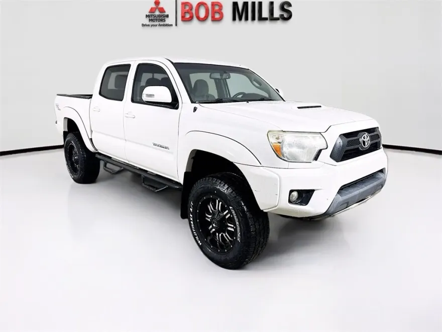 2013 Toyota Tacoma PreRunner V6 photo 1