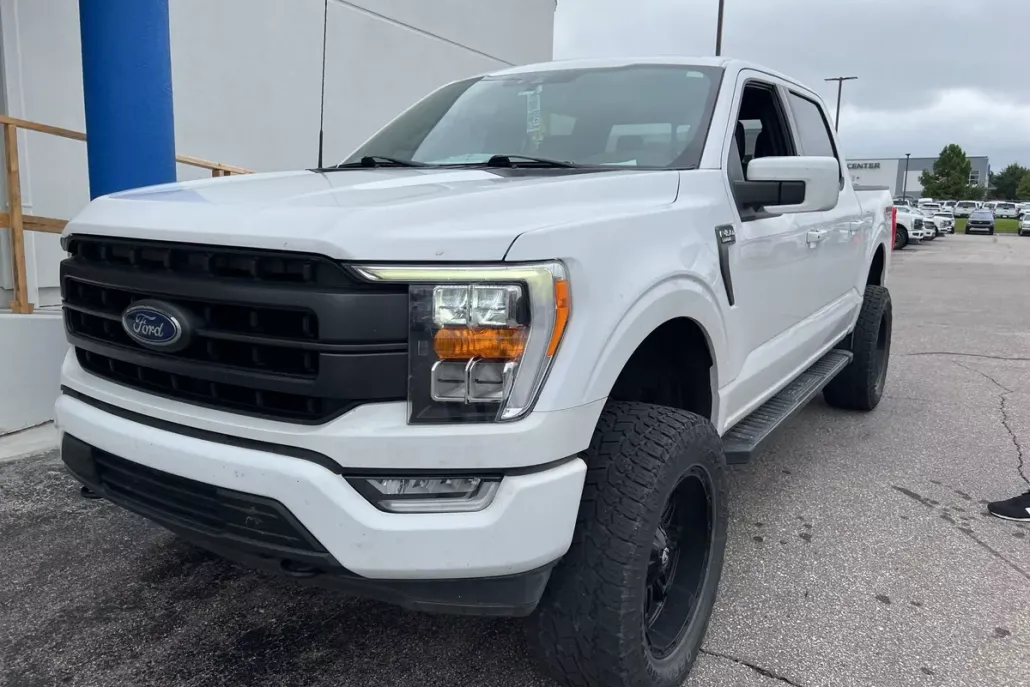 2022 Ford F-150 Lariat photo 1