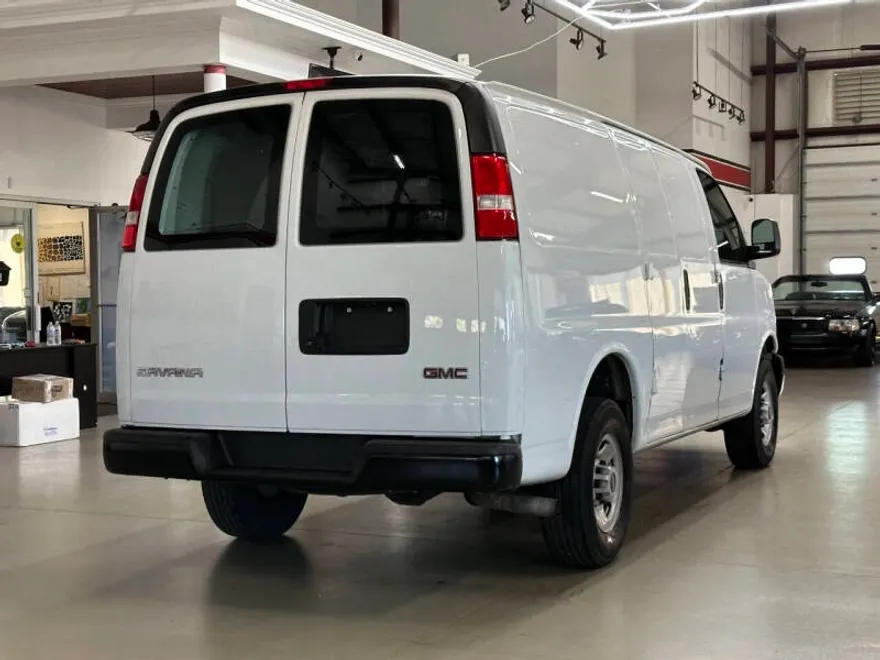 2023 Gmc Savana 2500 Cargo photo 1