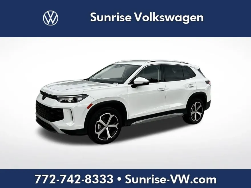 2025 Volkswagen Tiguan SE photo 1