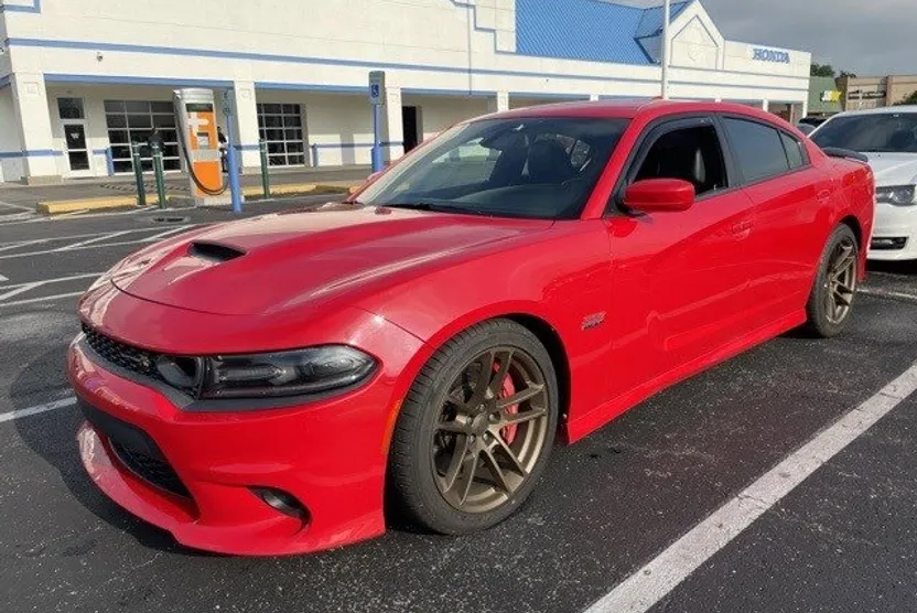 2019 Dodge Charger Scat Pack photo 1