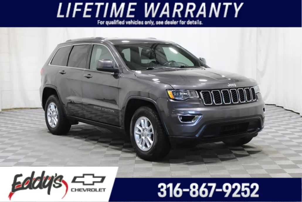 2019 Jeep Grand Cherokee Laredo E photo 1