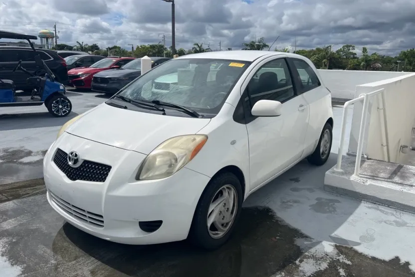 2007 Toyota Yaris Base photo 1