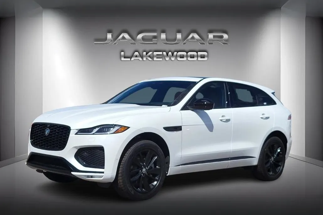 2026 Jaguar F-PACE P400 R-Dynamic S photo 1