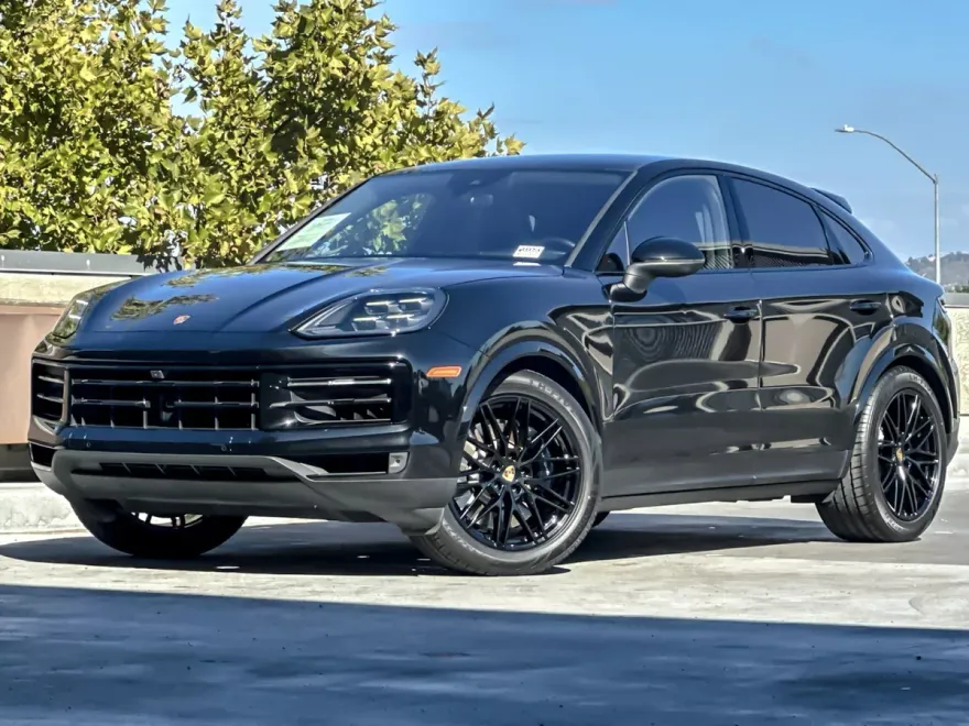 2024 Porsche Cayenne S Coupe photo 1