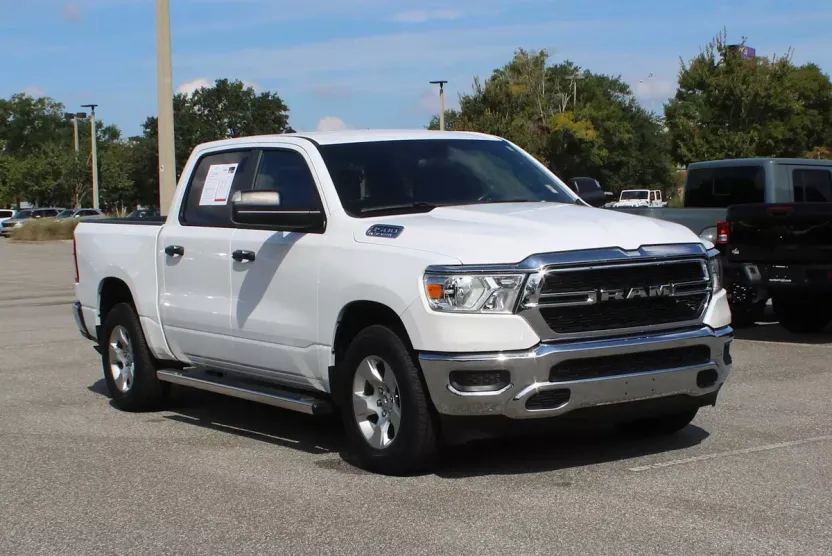 2024 Ram 1500 Tradesman photo 1