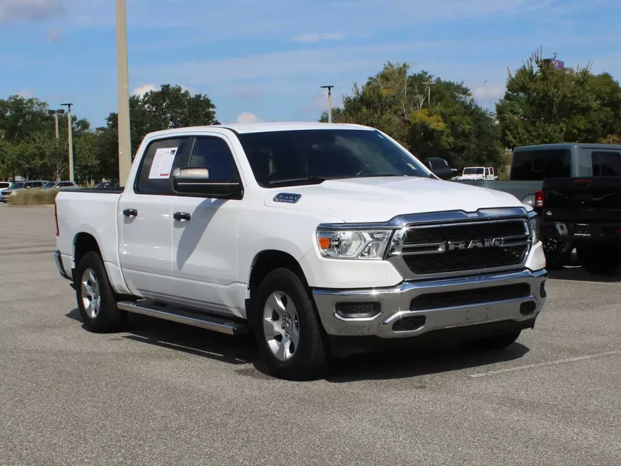 2024 Ram 1500 Tradesman photo 1