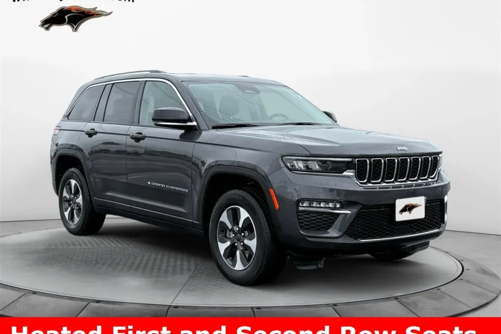 2023 Jeep Cherokee 4xe photo 1