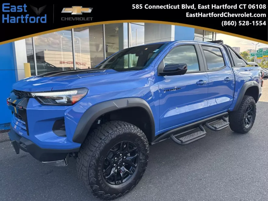 2025 Chevrolet Colorado ZR2 photo 1