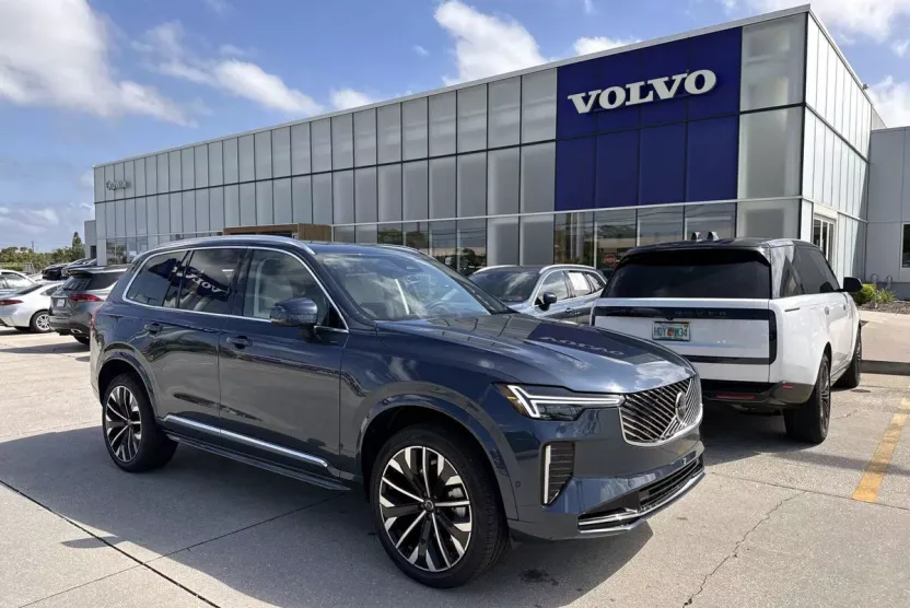 2026 Volvo XC90 photo 1