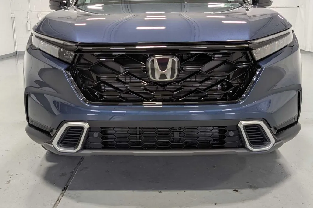 2026 Honda CR-V Hybrid Sport Touring photo 1