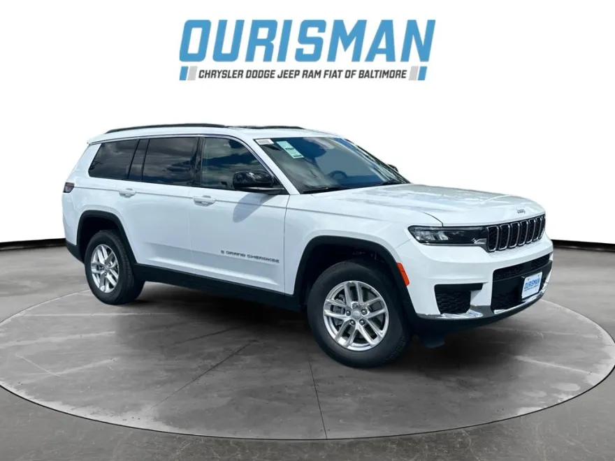 2025 Jeep Grand Cherokee Laredo photo 1