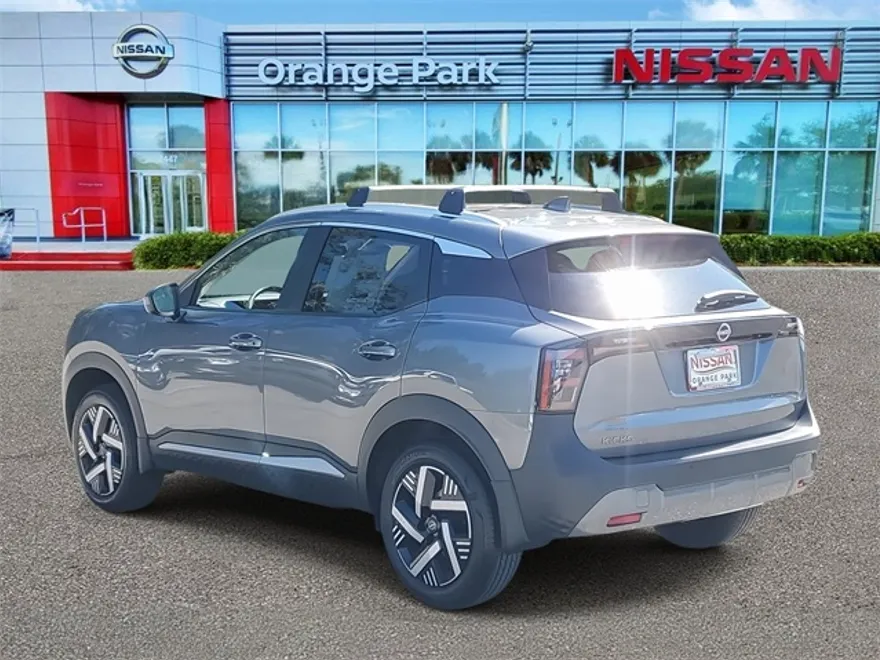 2025 Nissan Kicks SV photo 1