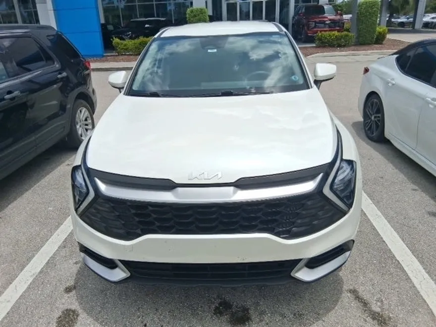2023 Kia Sportage Hybrid LX photo 1