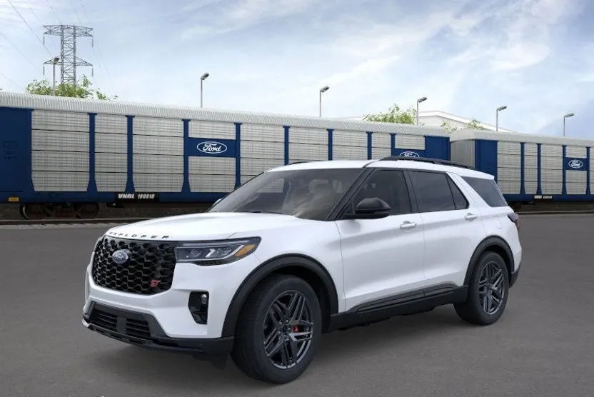 2025 Ford Explorer ST photo 1
