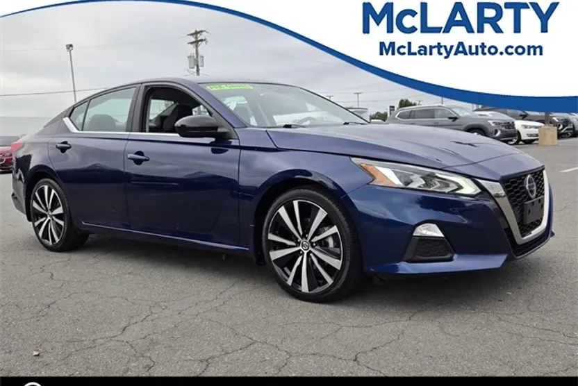2022 Nissan Altima 2.5 SR photo 1