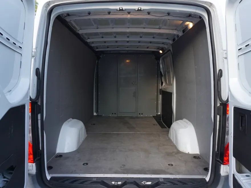 2021 Mercedes Benz Sprinter Cargo Van 144 WB photo 1