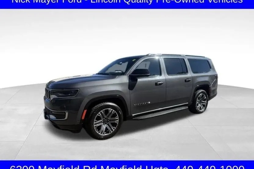 2023 Jeep Wagoneer L Series II photo 1