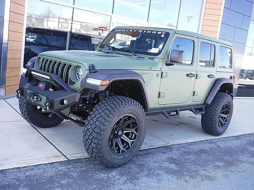 2025 Jeep Wrangler photo 1