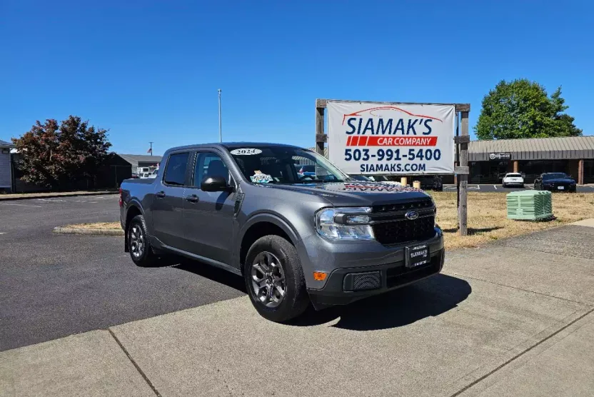2024 Ford Maverick XLT photo 1