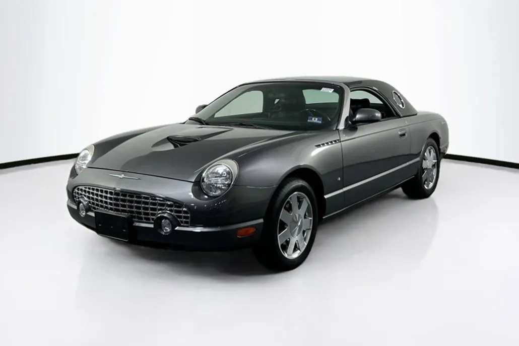 2003 Ford Thunderbird Deluxe photo 1