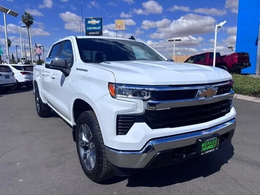 2026 Chevrolet Silverado 1500 LT photo 1