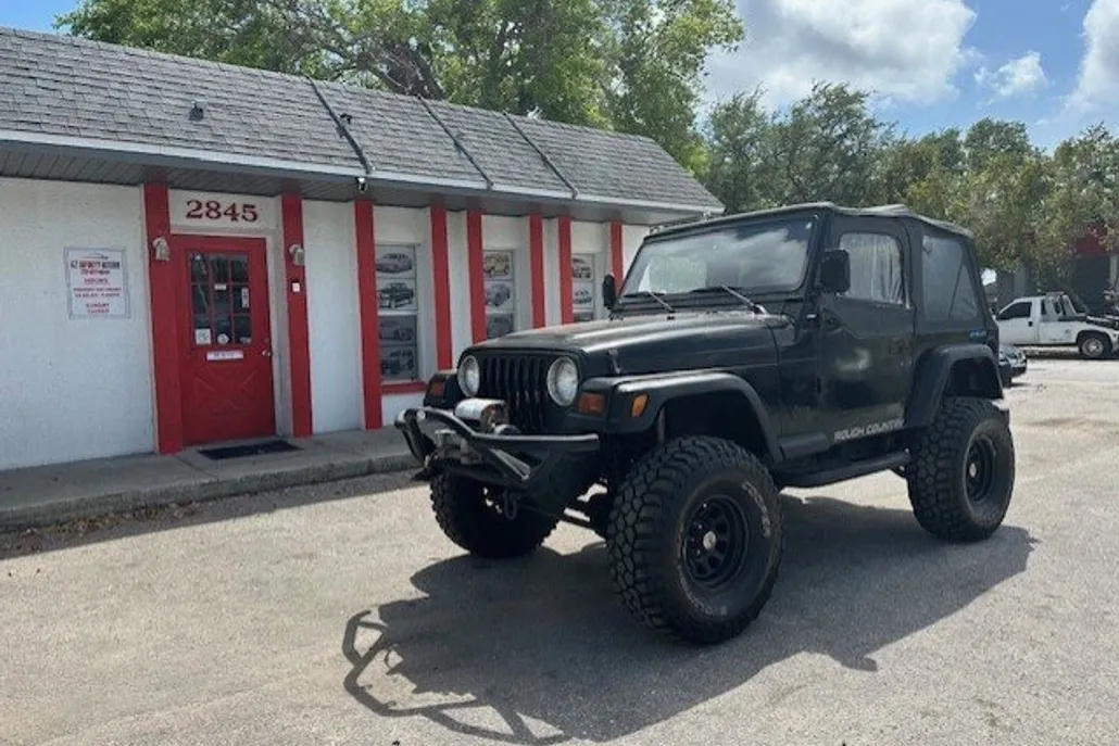 1997 Jeep Wrangler SE photo 1