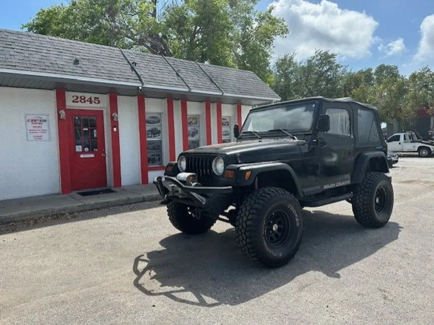 1997 Jeep Wrangler SE photo 1