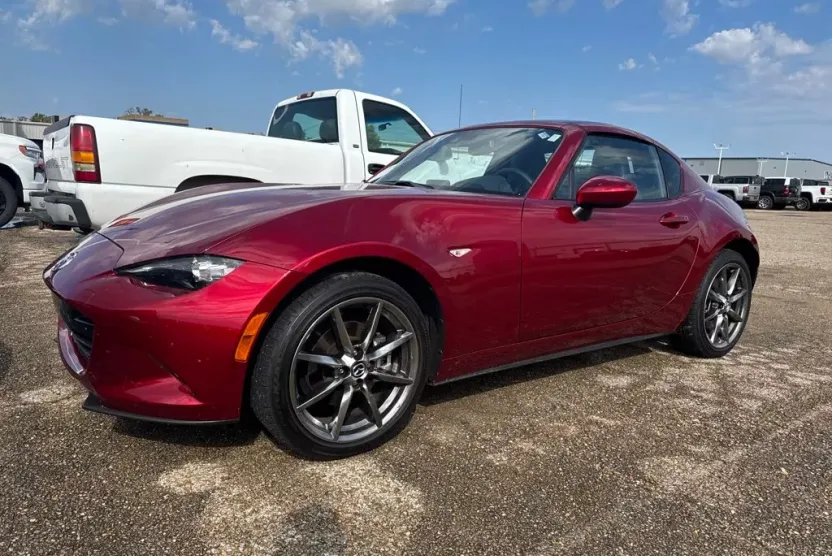 2021 Mazda MX-5 Miata Miata RF Grand Touring photo 1