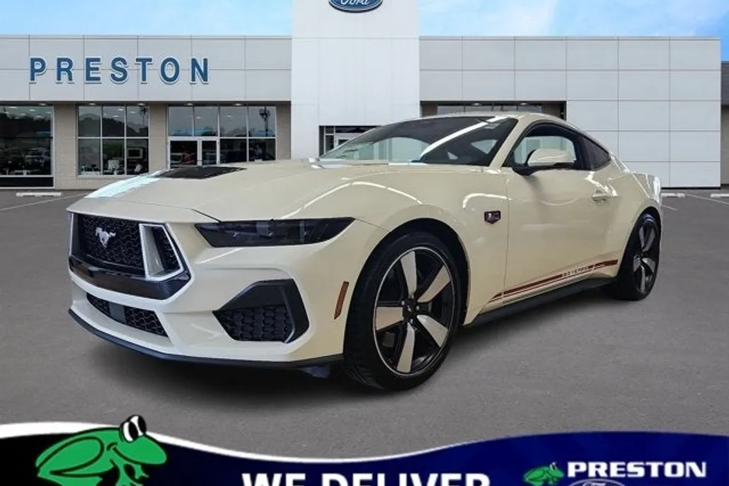 2025 Ford Mustang GT Premium photo 1