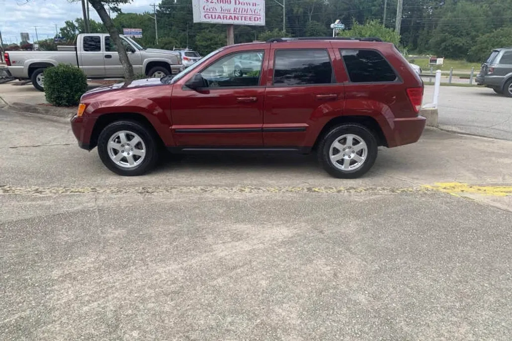 2008 Jeep Grand Cherokee Laredo photo 1