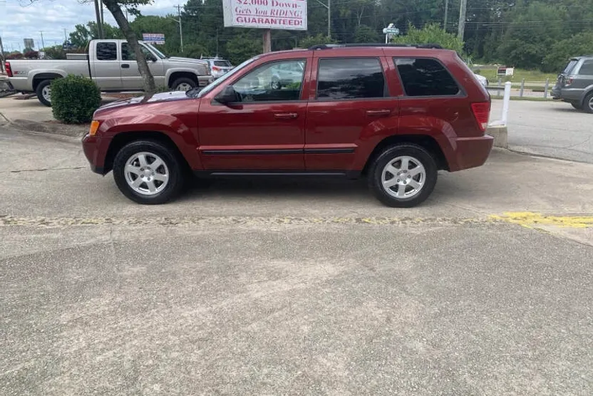 2008 Jeep Grand Cherokee Laredo photo 1