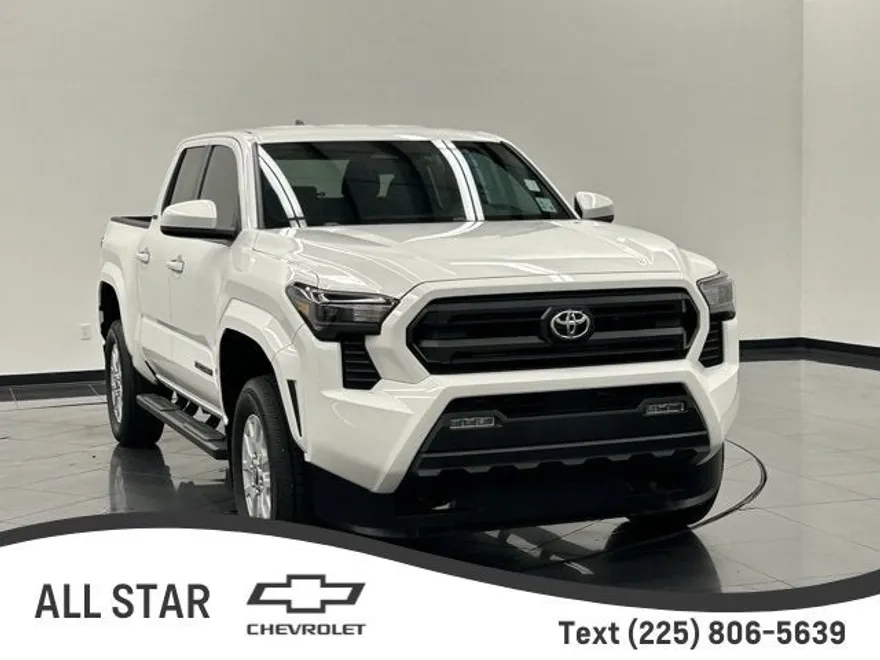 2024 Toyota Tacoma SR5 photo 1