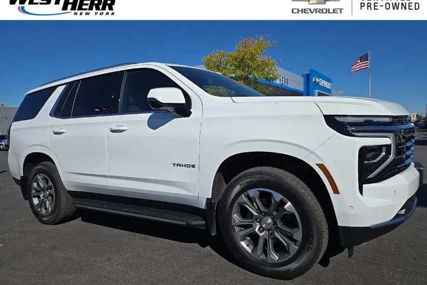 2025 Chevrolet Tahoe LT photo 1
