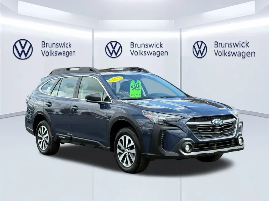 2025 Subaru Outback Base photo 1