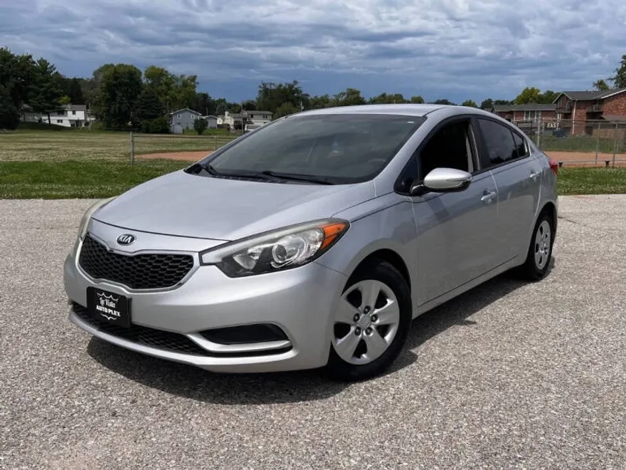 2015 Kia Forte LX photo 1