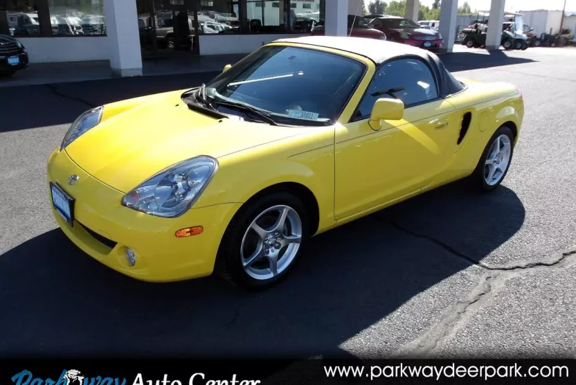 2003 Toyota MR2 Spyder photo 1