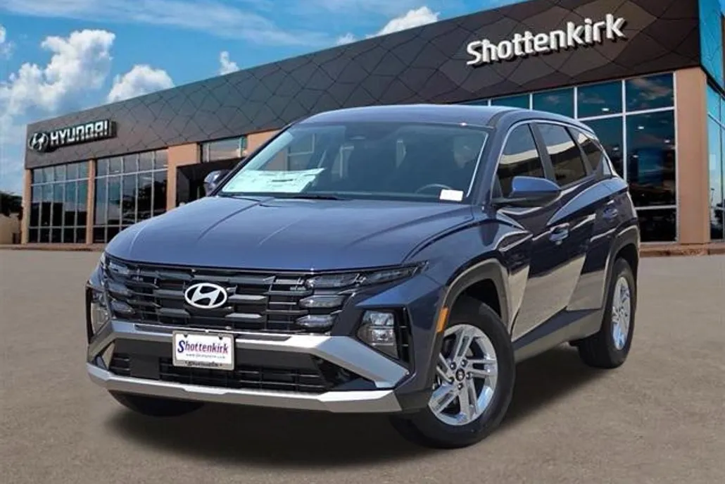 2026 Hyundai Tucson SE photo 1