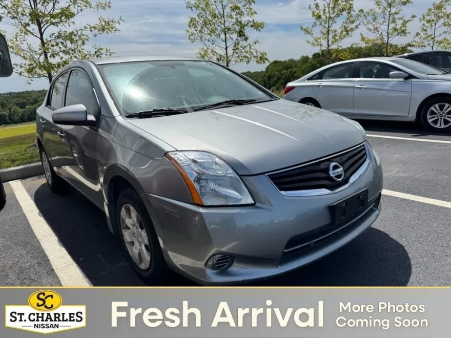 2011 Nissan Sentra 2.0 photo 1
