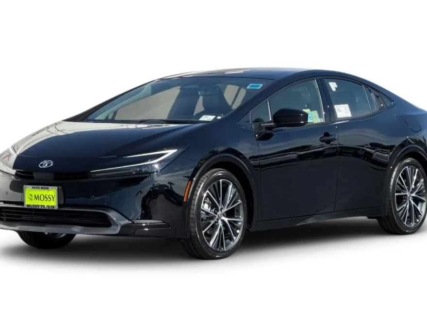 2026 Toyota Prius XLE photo 1