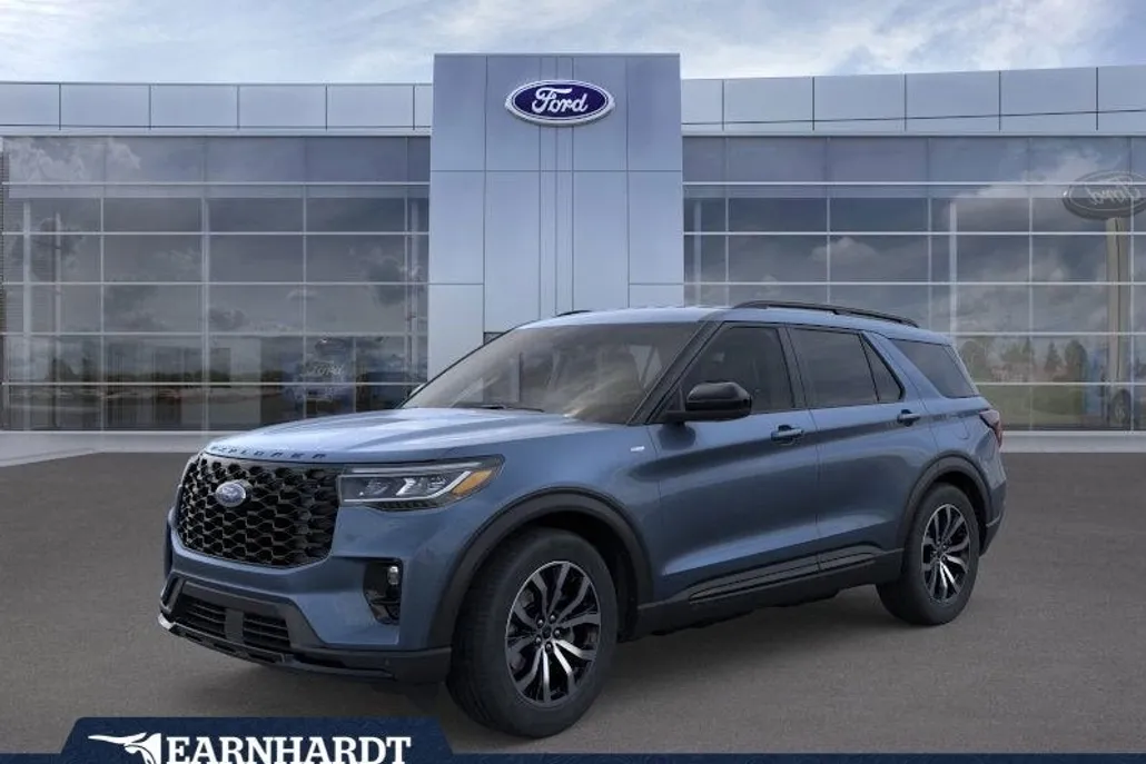 2025 Ford Explorer ST-Line photo 1