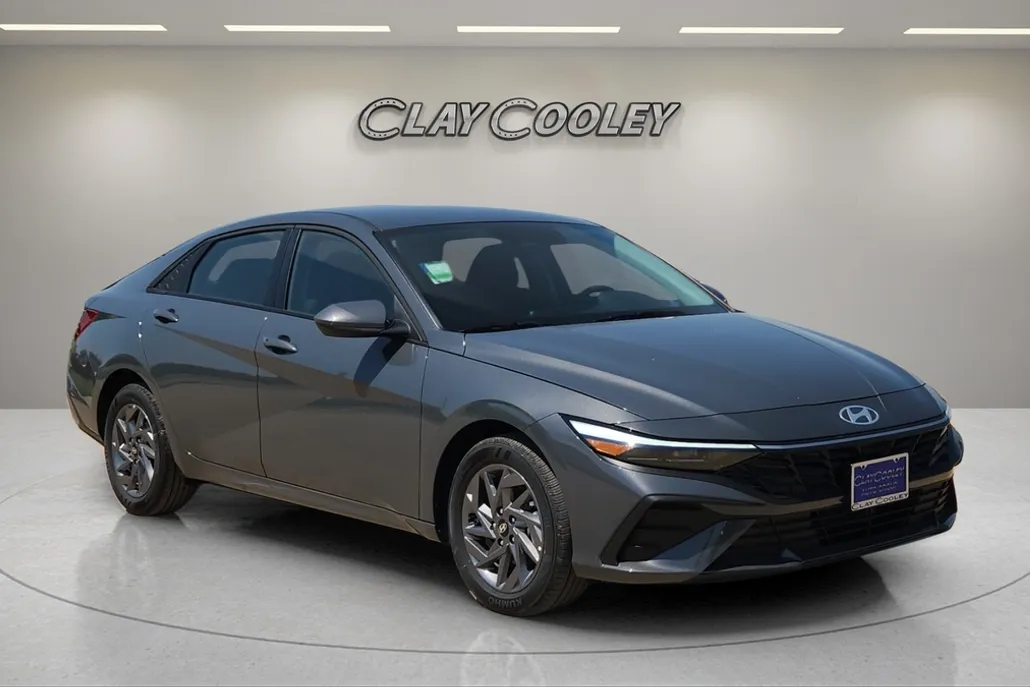 2025 Hyundai Elantra Hybrid Blue photo 1