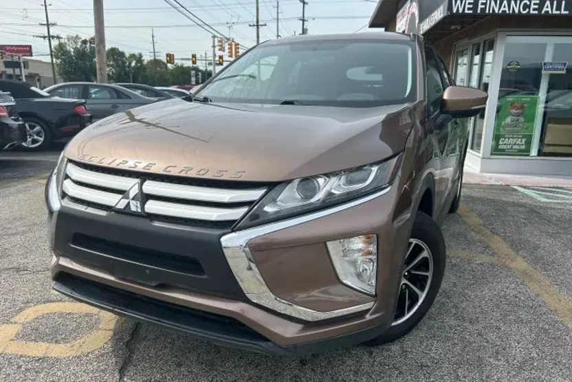 2020 Mitsubishi Eclipse Cross ES photo 1