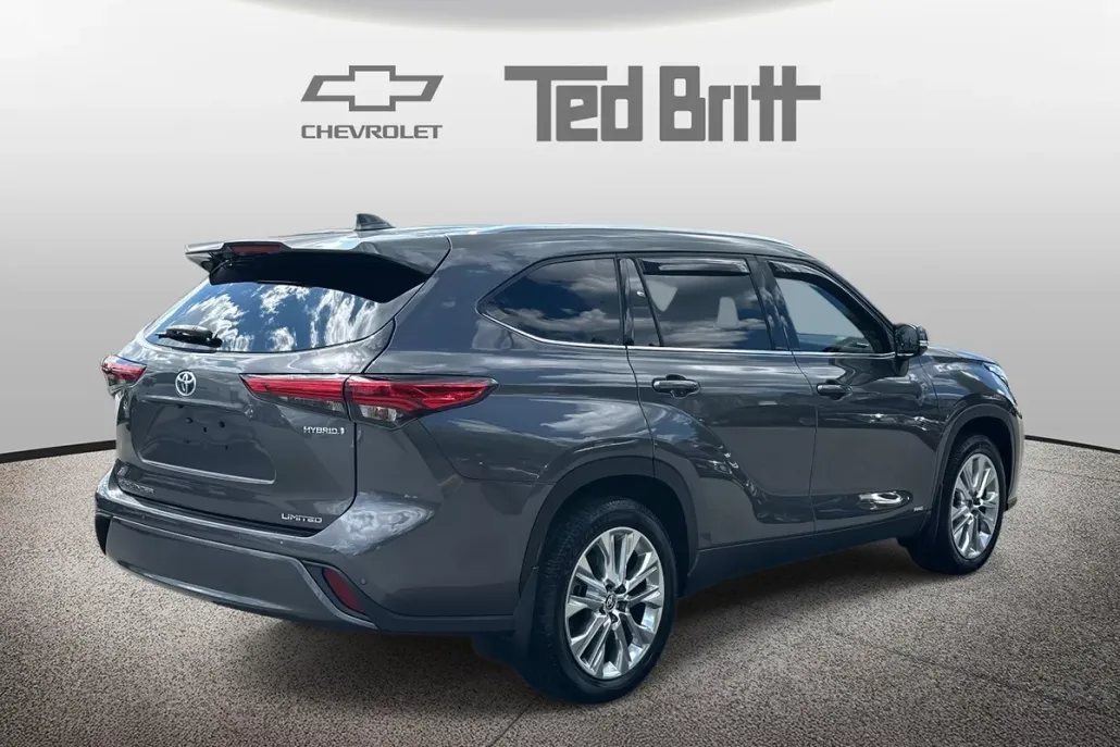 2023 Toyota Highlander Hybrid Limited photo 1