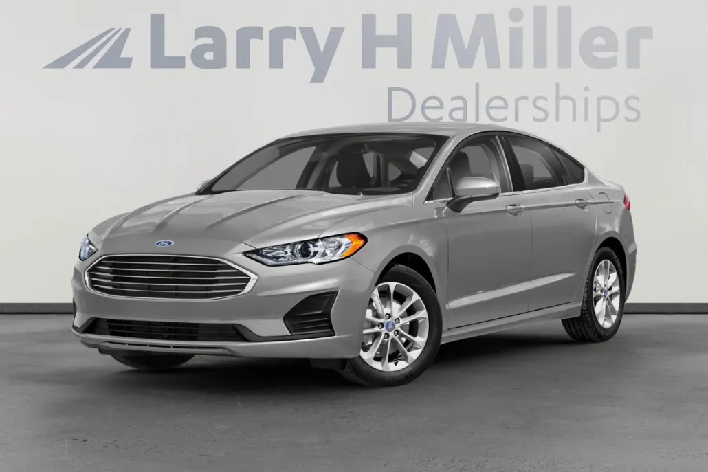 2019 Ford Fusion SEL photo 1